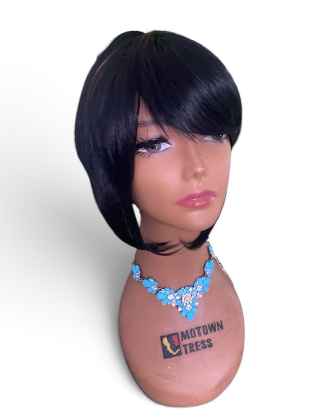 Short Black Synthetic Women's Wig - Sleek A-line Bob Style
